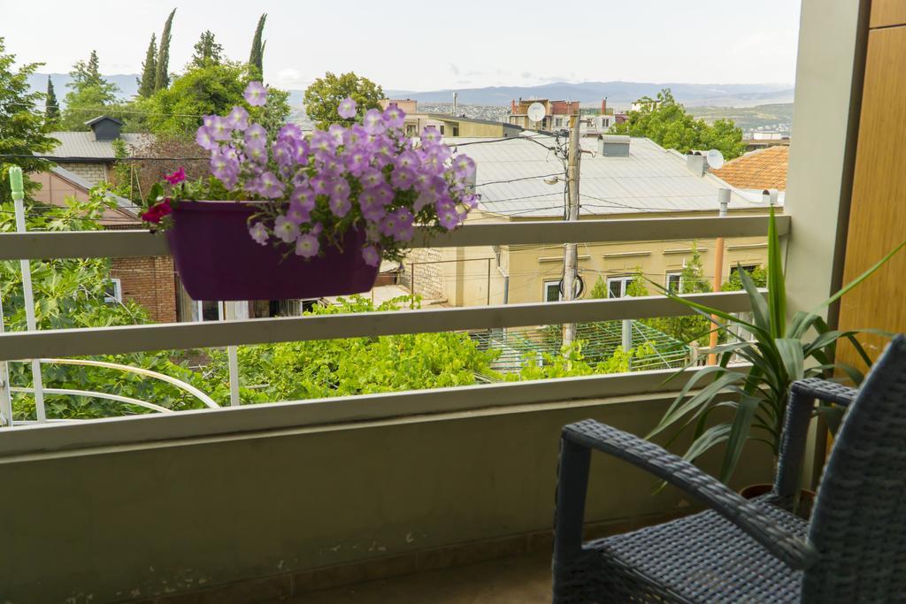 4Bd Appartaments With Cozy Garden Tiflis Exterior foto