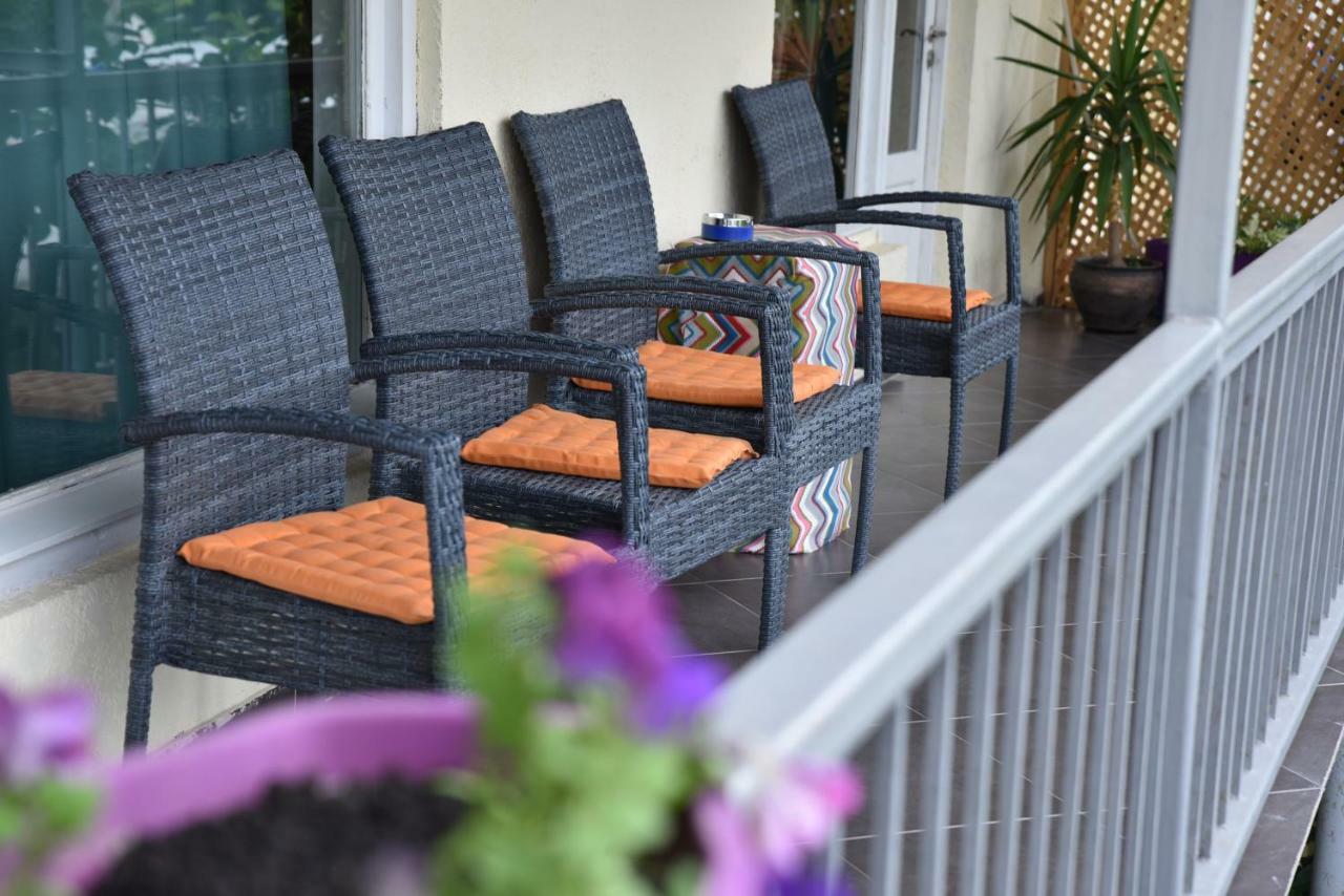 4Bd Appartaments With Cozy Garden Tiflis Exterior foto